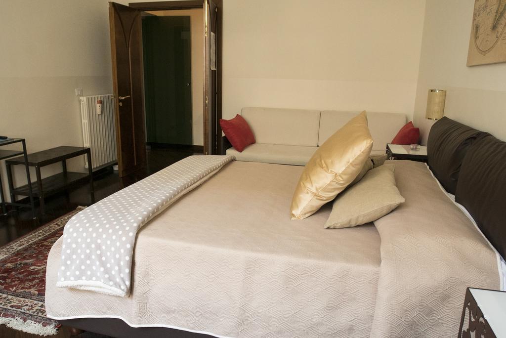 Domus Garibaldi Bed & Breakfast Salerno